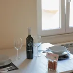Casa Smeralda Daire *